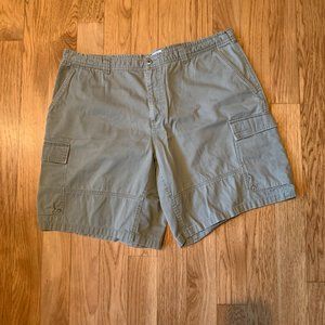 Columbia Khaki Cargo Shorts - Size Men's 42